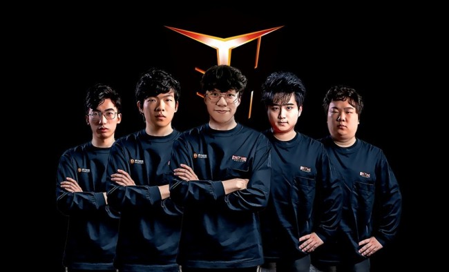 年轻选手提 年轻选手提