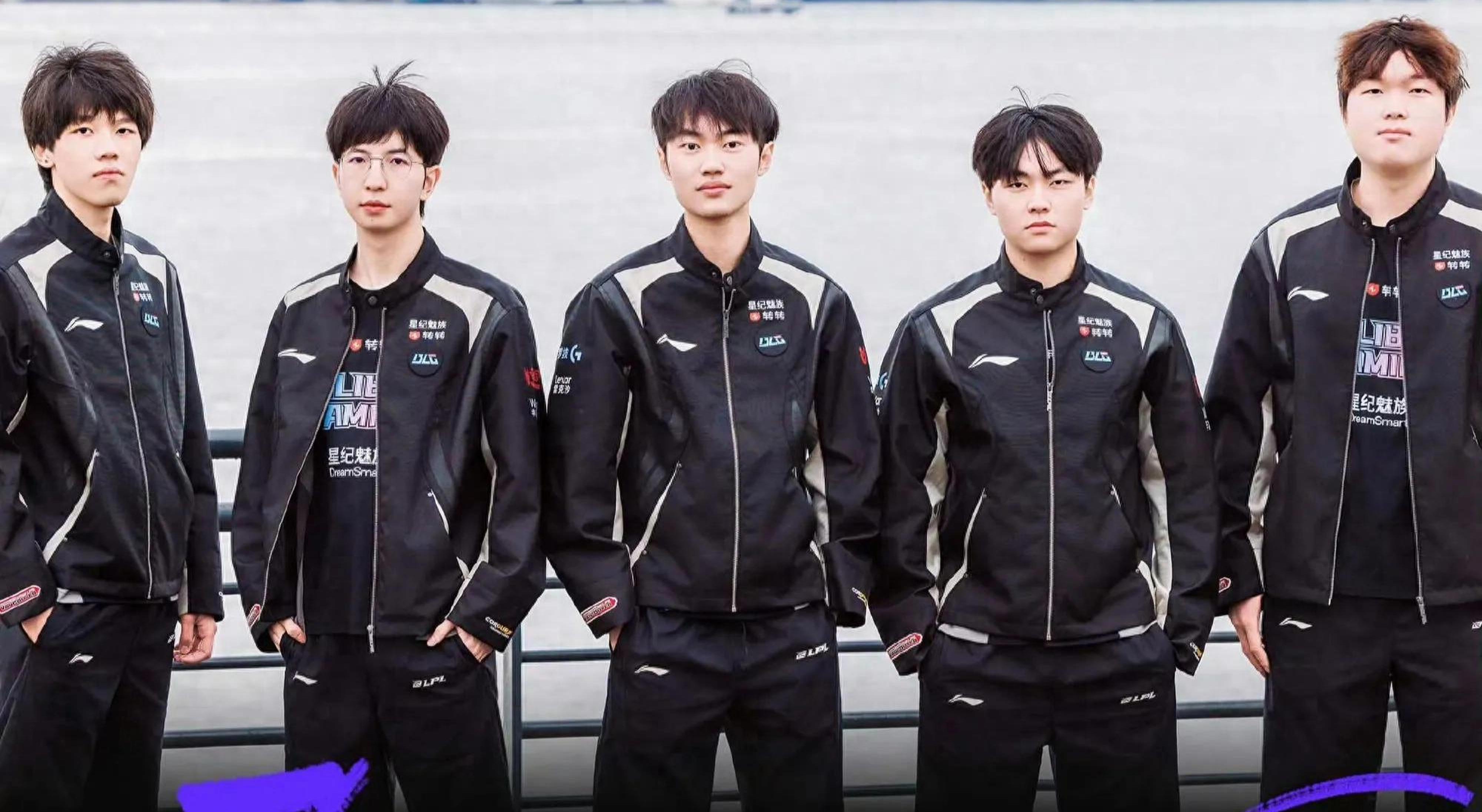 旅在面对其 旅在面对其